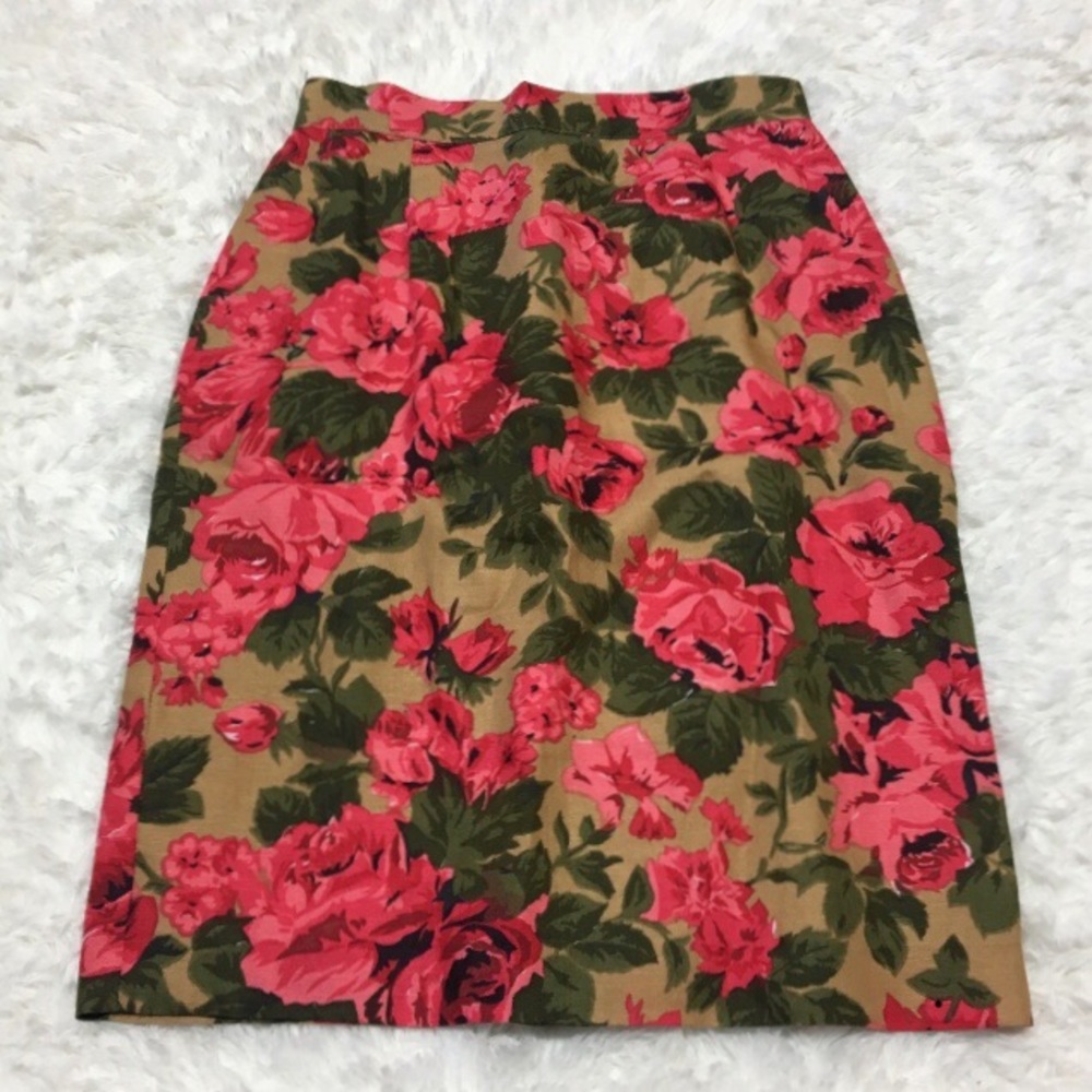 Jennifer Moore Coral Rose Pencil Skirt on Tan